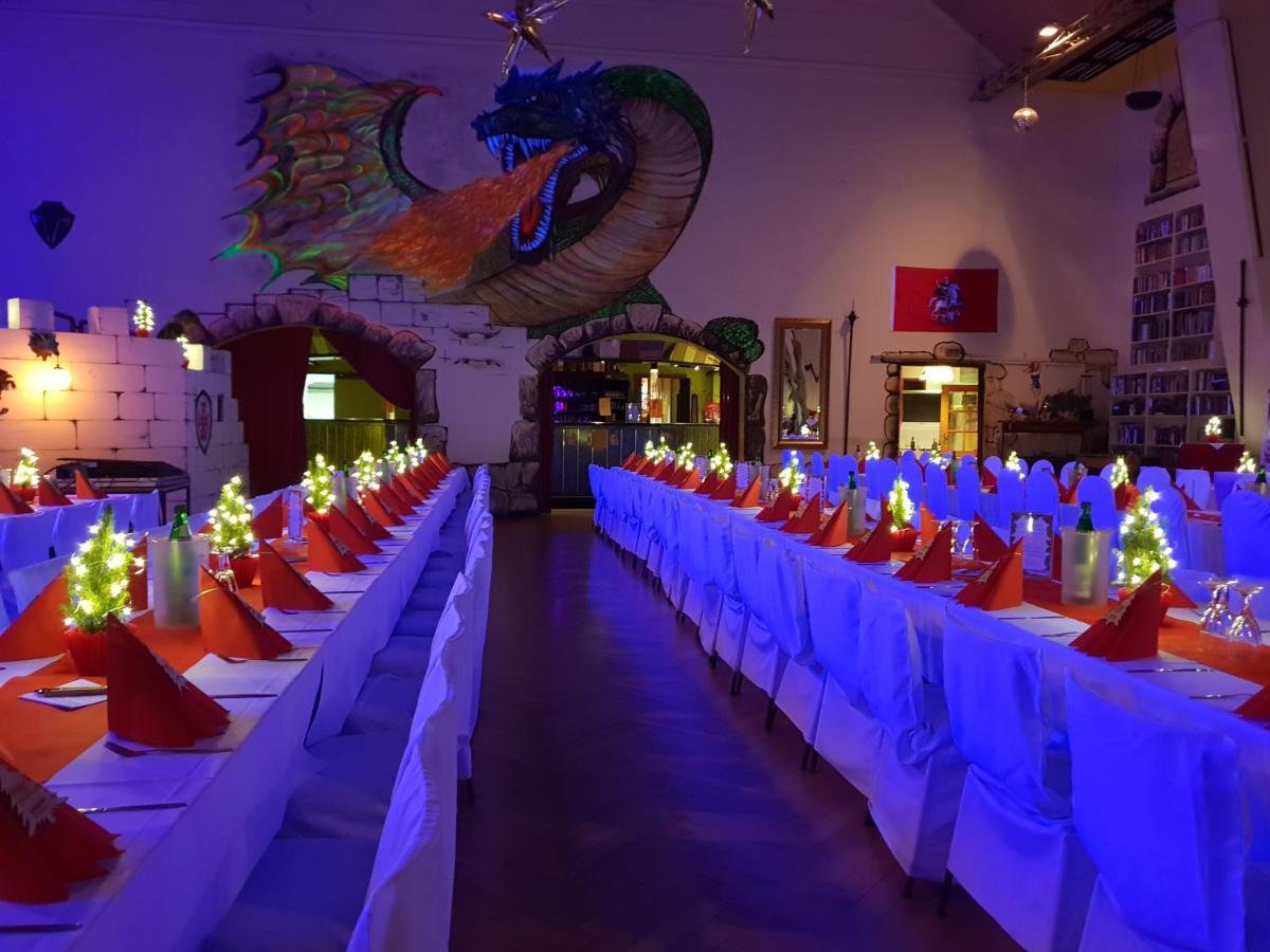Pension Und Restaurant Die Burg Ehrenfriedersdorf Экстерьер фото